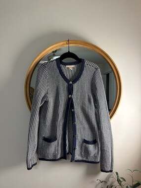 Banana Republic Navy and White Textured Knit Cardigan with Silver Buttons Size S